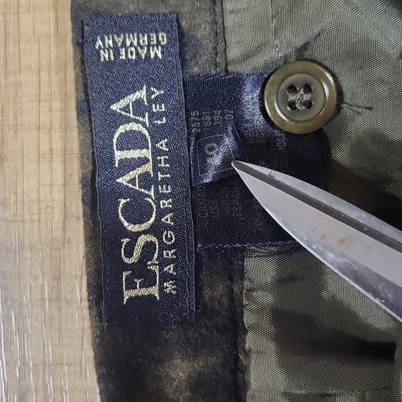 ESCADA MARGARETHA LEY Vintage 80s Black Green Wool Animal Print Pencil Skirt - Picture 3 of 15